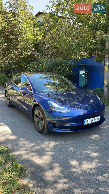 Седан Tesla Model 3 2019 в Києві