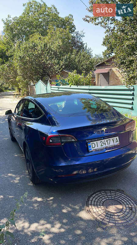 Седан Tesla Model 3 2019 в Киеве
