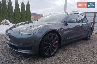Седан Tesla Model 3 2020 в Львове