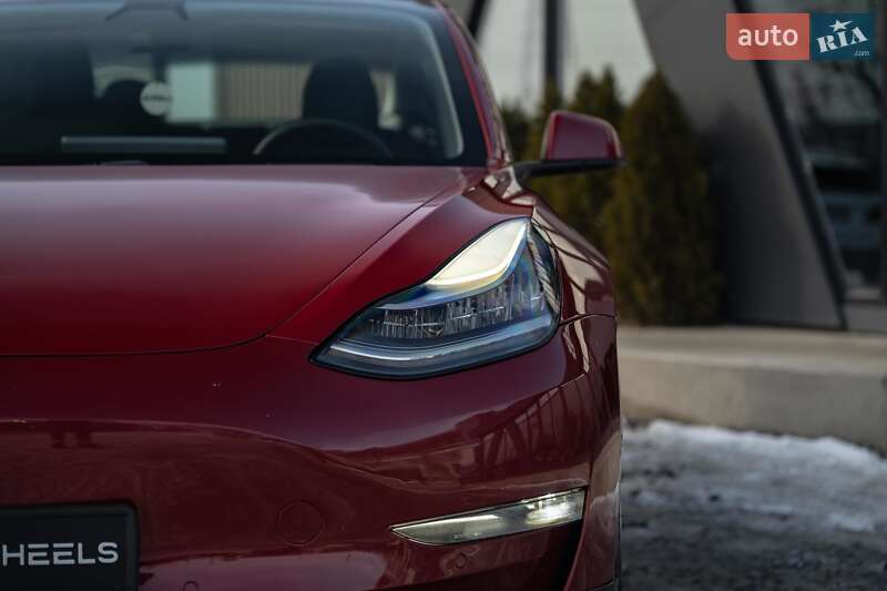 Седан Tesla Model 3 2018 в Чернівцях фото 11 Седан Tesla Model 3 2018 в Чернівцях