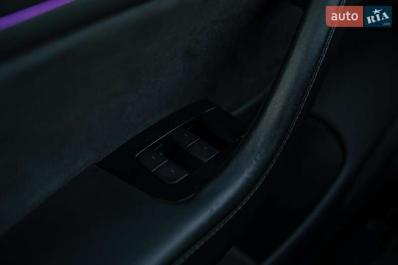 Седан Tesla Model 3 2018 в Чернівцях фото 18 Седан Tesla Model 3 2018 в Чернівцях