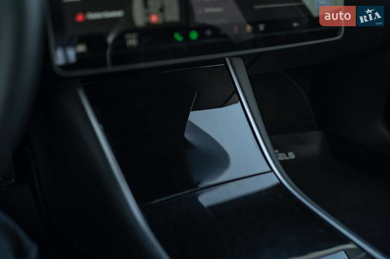 Седан Tesla Model 3 2018 в Чернівцях фото 27 Седан Tesla Model 3 2018 в Чернівцях