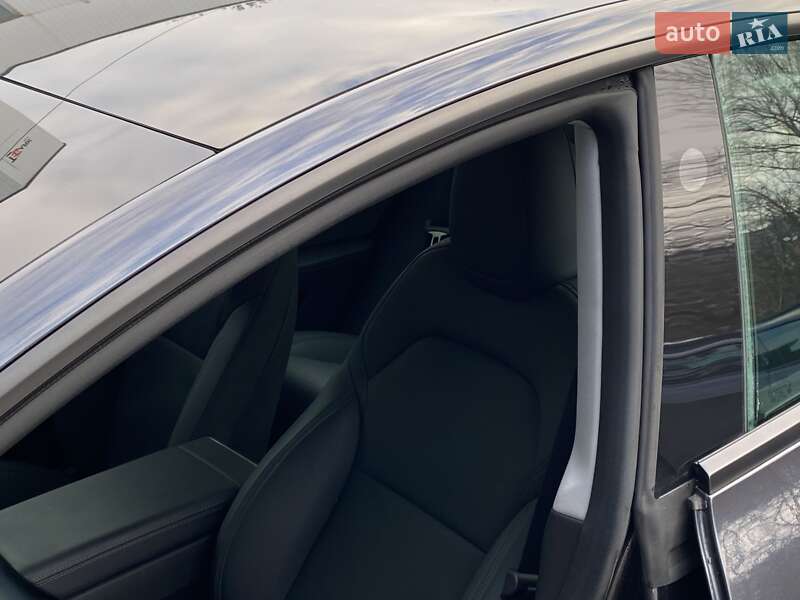 Седан Tesla Model 3 2025 в Киеве фото 14 Седан Tesla Model 3 2025 в Киеве