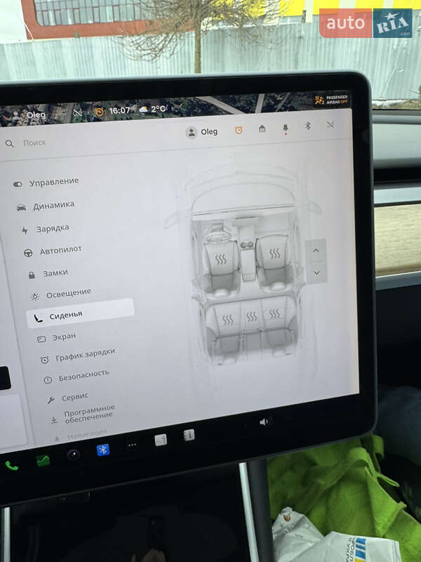 Седан Tesla Model 3 2018 в Львові