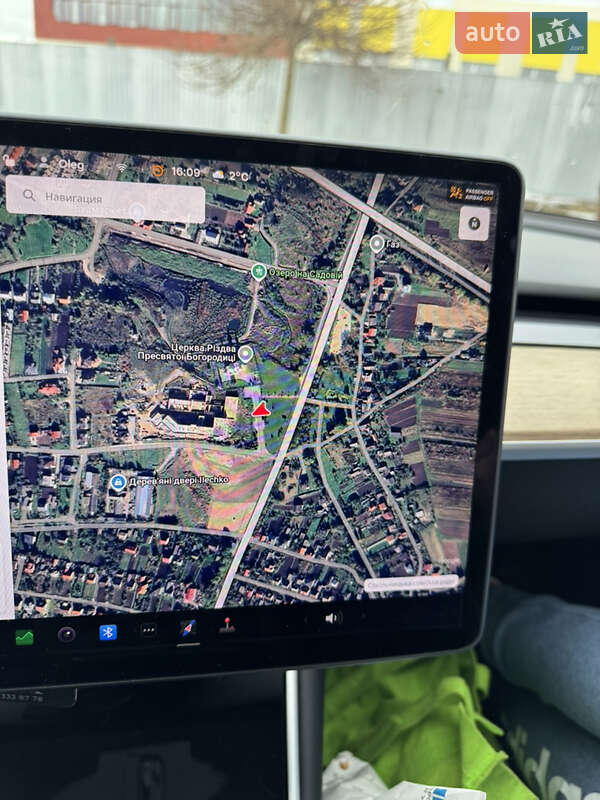 Седан Tesla Model 3 2018 в Львові