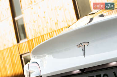 Седан Tesla Model 3 2022 в Львові фото 23 Седан Tesla Model 3 2022 в Львові