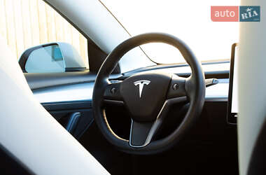 Седан Tesla Model 3 2022 в Львові фото 35 Седан Tesla Model 3 2022 в Львові