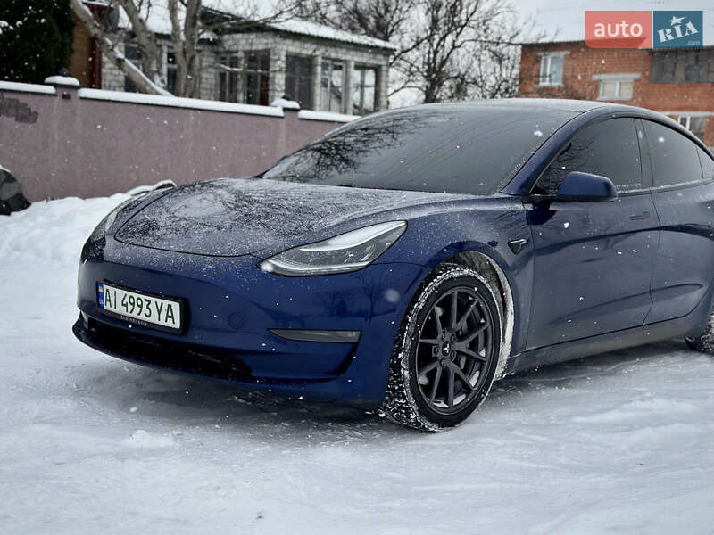 Седан Tesla Model 3 2020 в Киеве фото 5 Седан Tesla Model 3 2020 в Киеве