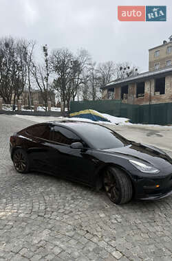 Седан Tesla Model 3 2018 в Львове