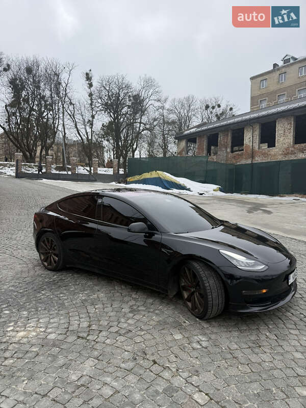 Седан Tesla Model 3 2018 в Львове фото 6 Седан Tesla Model 3 2018 в Львове