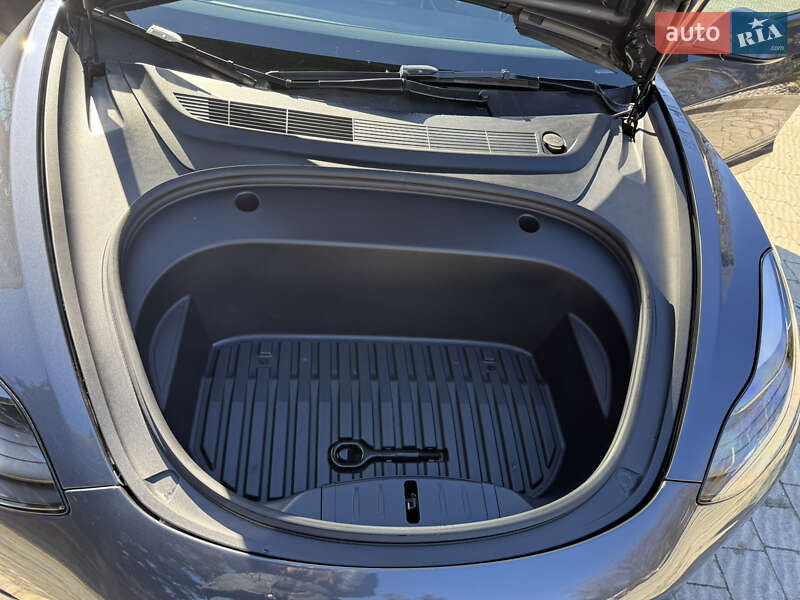 Седан Tesla Model 3 2023 в Трускавці фото 38 Седан Tesla Model 3 2023 в Трускавці