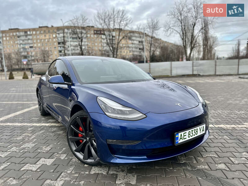 Седан Tesla Model 3 2020 в Кривом Роге фото Седан Tesla Model 3 2020 в Кривом Роге