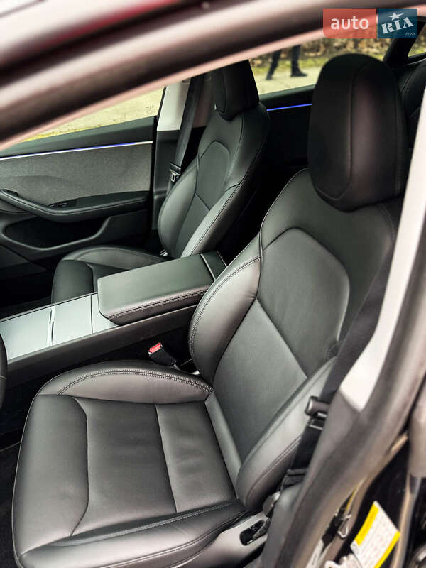 Седан Tesla Model 3 2024 в Одесі фото 18 Седан Tesla Model 3 2024 в Одесі