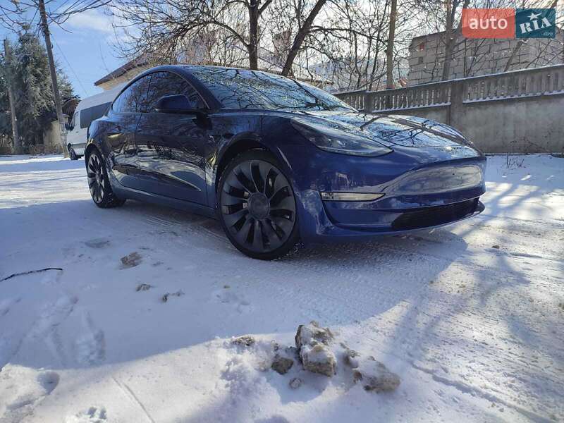 Седан Tesla Model 3 2021 в Одессе