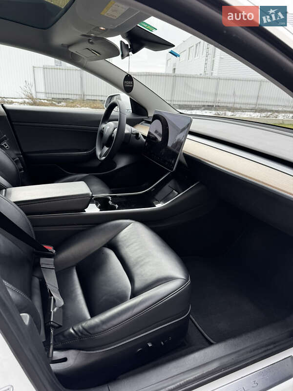 Седан Tesla Model 3 2020 в Луцке фото 19 Седан Tesla Model 3 2020 в Луцке