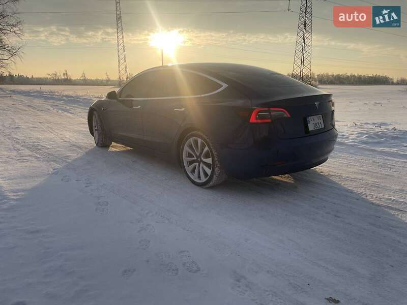 Седан Tesla Model 3 2020 в Киеве фото 8 Седан Tesla Model 3 2020 в Киеве