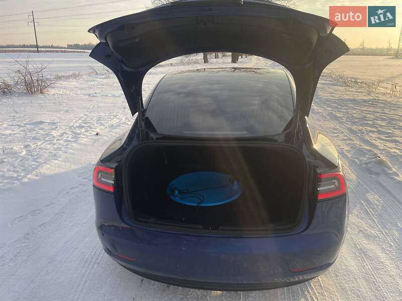 Седан Tesla Model 3 2020 в Киеве фото 14 Седан Tesla Model 3 2020 в Киеве