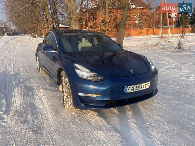 Седан Tesla Model 3 2020 в Киеве фото 5 Седан Tesla Model 3 2020 в Киеве