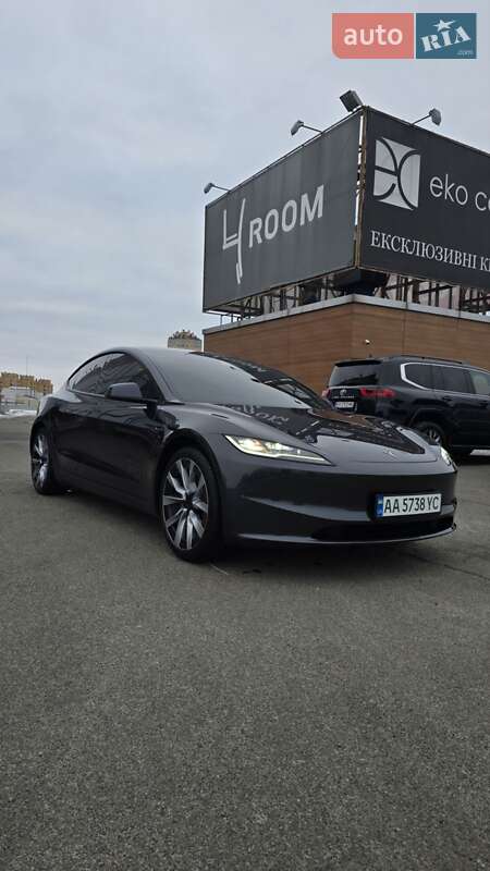 Седан Tesla Model 3 2024 в Киеве фото 14 Седан Tesla Model 3 2024 в Киеве