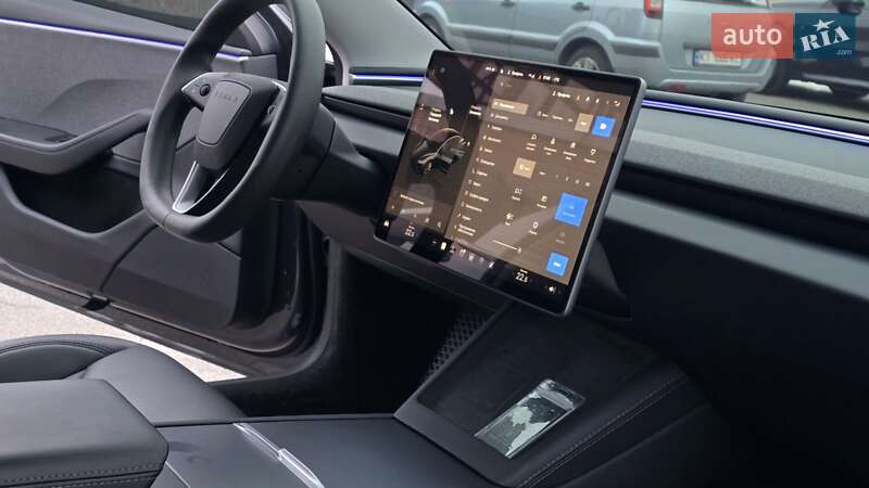 Седан Tesla Model 3 2024 в Киеве фото 41 Седан Tesla Model 3 2024 в Киеве