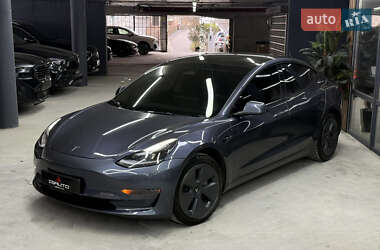 Седан Tesla Model 3 2023 в Одессе