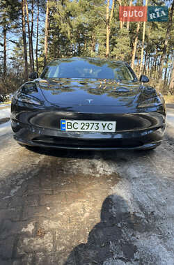 Седан Tesla Model 3 2024 в Львове