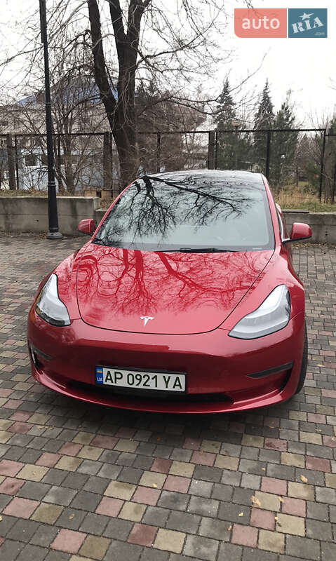 Tesla Model 3 2022