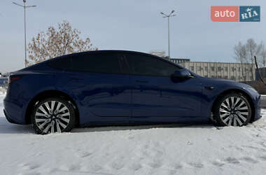 Седан Tesla Model 3 2023 в Киеве