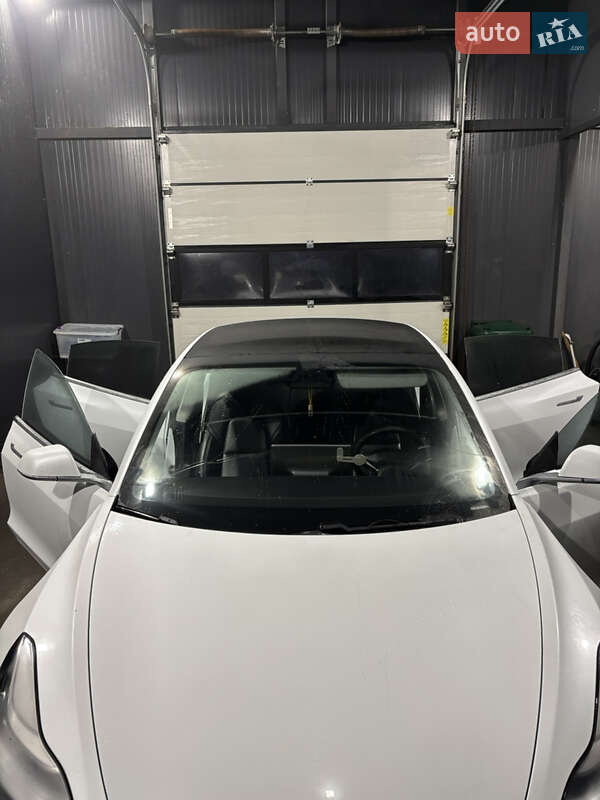 Седан Tesla Model 3 2019 в Каменке-Бугской