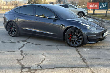 Седан Tesla Model 3 2022 в Кривом Роге