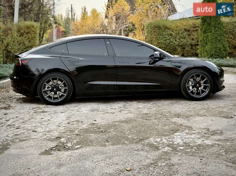 Седан Tesla Model 3 2020 в Києві фото 15 Седан Tesla Model 3 2020 в Києві
