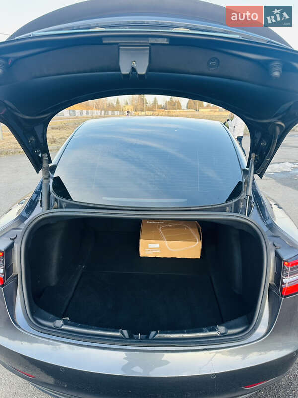 Седан Tesla Model 3 2021 в Львове фото 9 Седан Tesla Model 3 2021 в Львове
