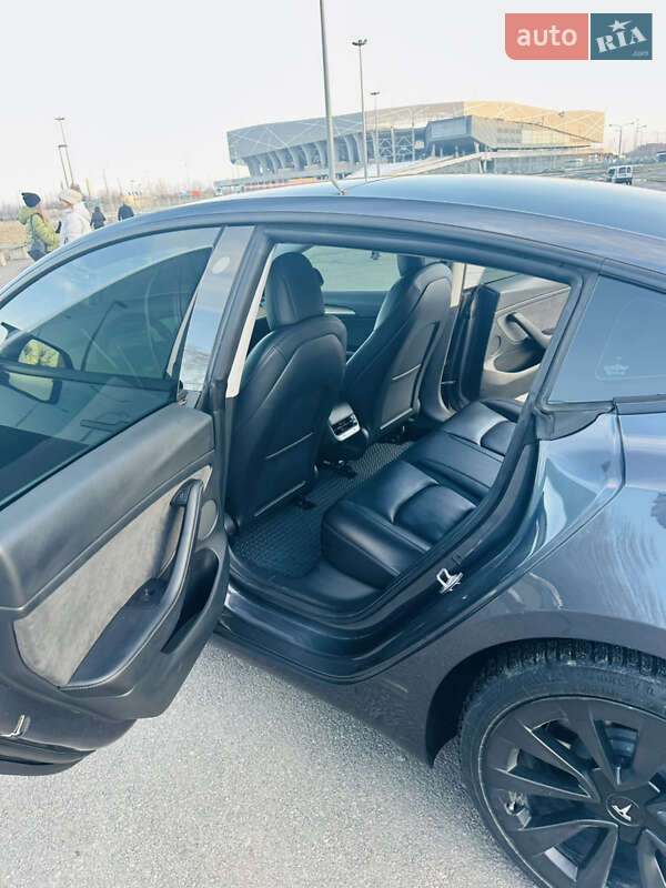 Седан Tesla Model 3 2021 в Львове фото 15 Седан Tesla Model 3 2021 в Львове
