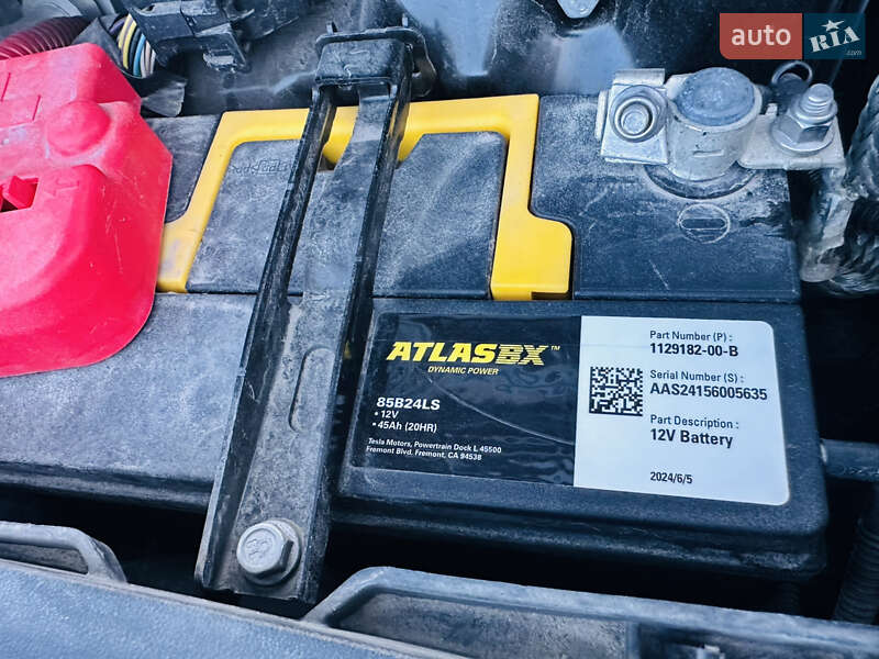 Седан Tesla Model 3 2021 в Львове фото 30 Седан Tesla Model 3 2021 в Львове