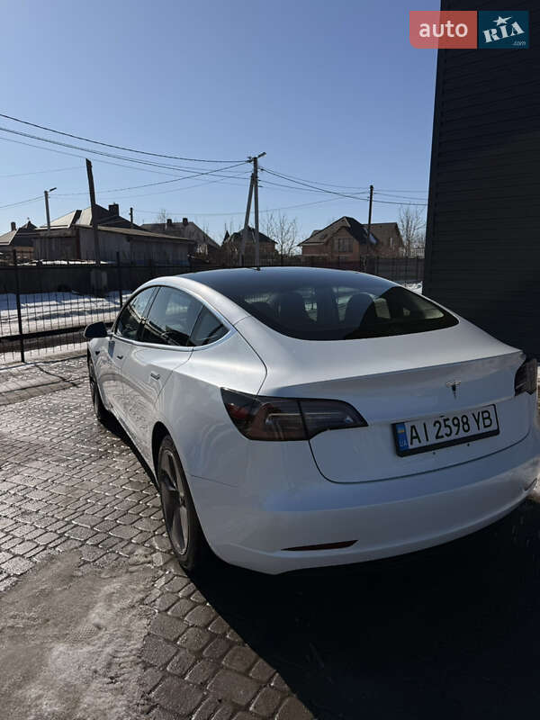 Седан Tesla Model 3 2020 в Білій Церкві