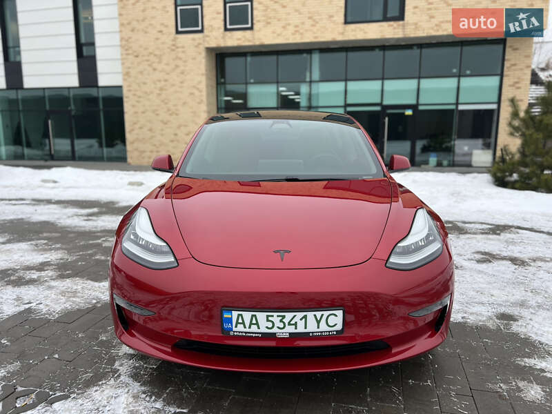 Седан Tesla Model 3 2020 в Хмельницком