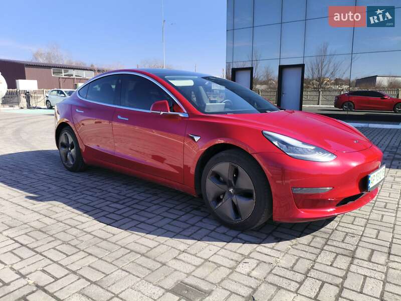 Седан Tesla Model 3 2019 в Запоріжжі
