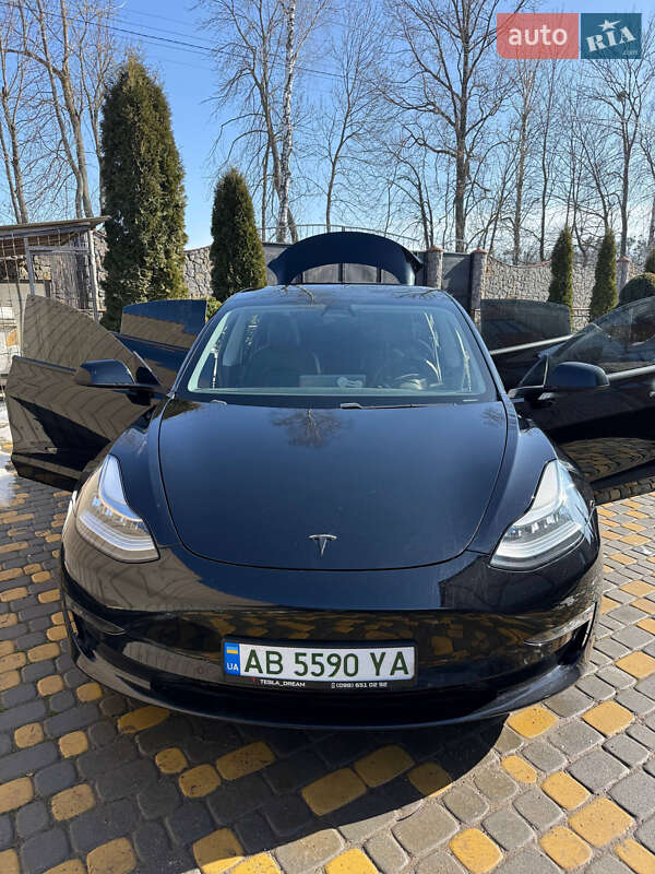 Tesla Model 3 2020