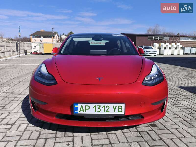 Седан Tesla Model 3 2019 в Запоріжжі
