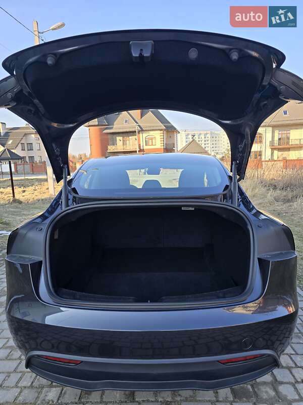 Седан Tesla Model 3 2025 в Львові фото 10 Седан Tesla Model 3 2025 в Львові