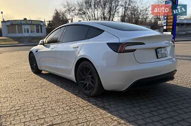 Седан Tesla Model 3 2025 в Запорожье