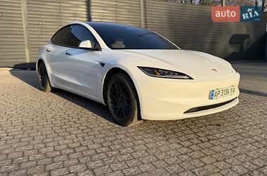 Седан Tesla Model 3 2025 в Запорожье