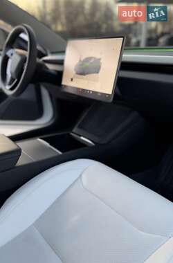 Седан Tesla Model 3 2025 в Запорожье