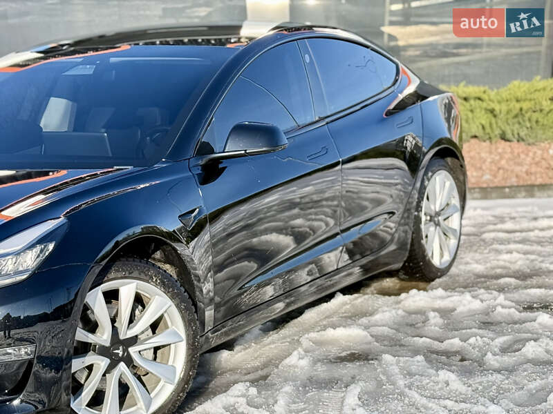 Седан Tesla Model 3 2019 в Харкові
