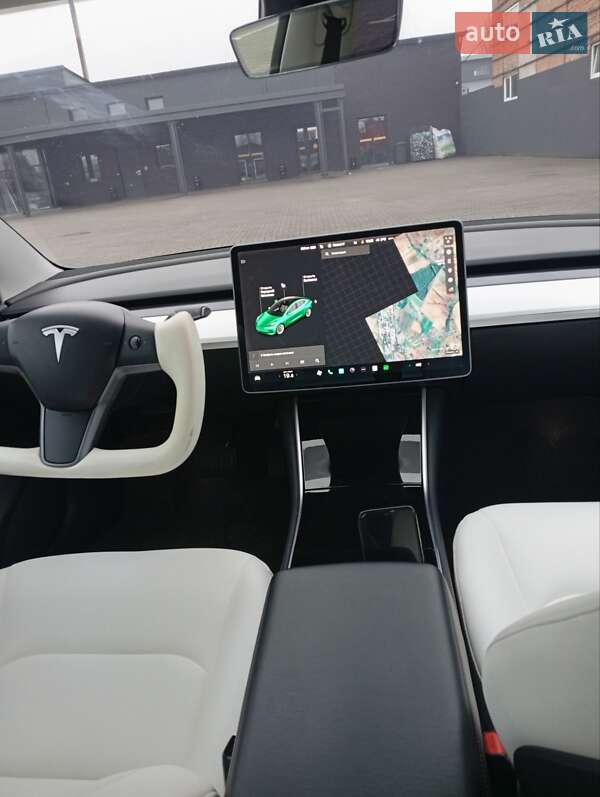 Седан Tesla Model 3 2018 в Нововолинську фото 12 Седан Tesla Model 3 2018 в Нововолинську