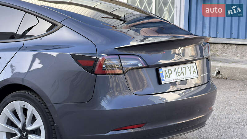 Седан Tesla Model 3 2022 в Запоріжжі