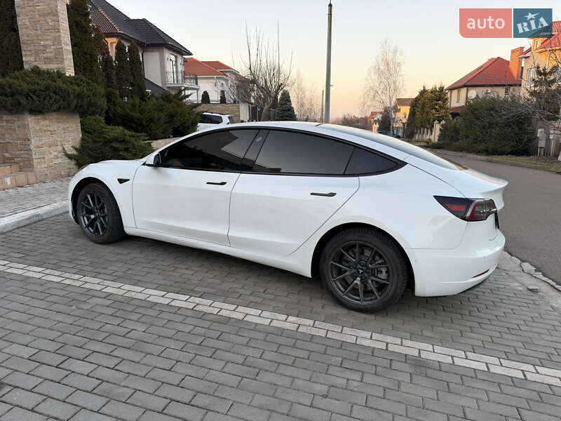 Седан Tesla Model 3 2019 в Одессе