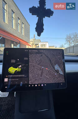 Седан Tesla Model 3 2021 в Ивано-Франковске