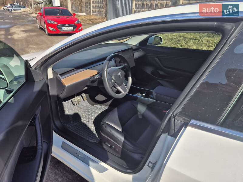 Седан Tesla Model 3 2018 в Львові фото 8 Седан Tesla Model 3 2018 в Львові