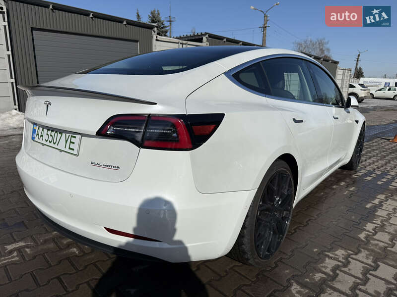 Седан Tesla Model 3 2020 в Киеве фото 11 Седан Tesla Model 3 2020 в Киеве